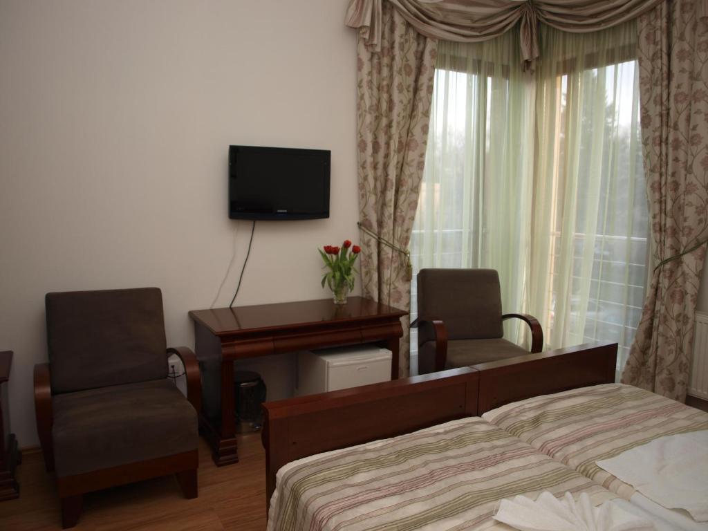 Hotel Oko Nitra Extérieur photo